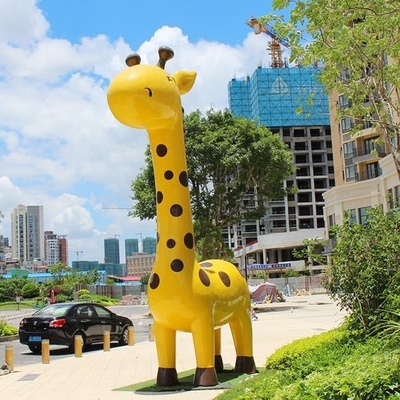 Outdoor Resin Giraffe Sculpture Cartoon Animal Sculpture Customized