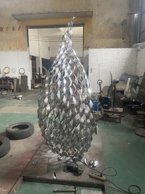 Sculpture Abstrak Baja Berkualitas Di Luar Ruang Fitur Air Sculpture Dekorasi Kolam Renang